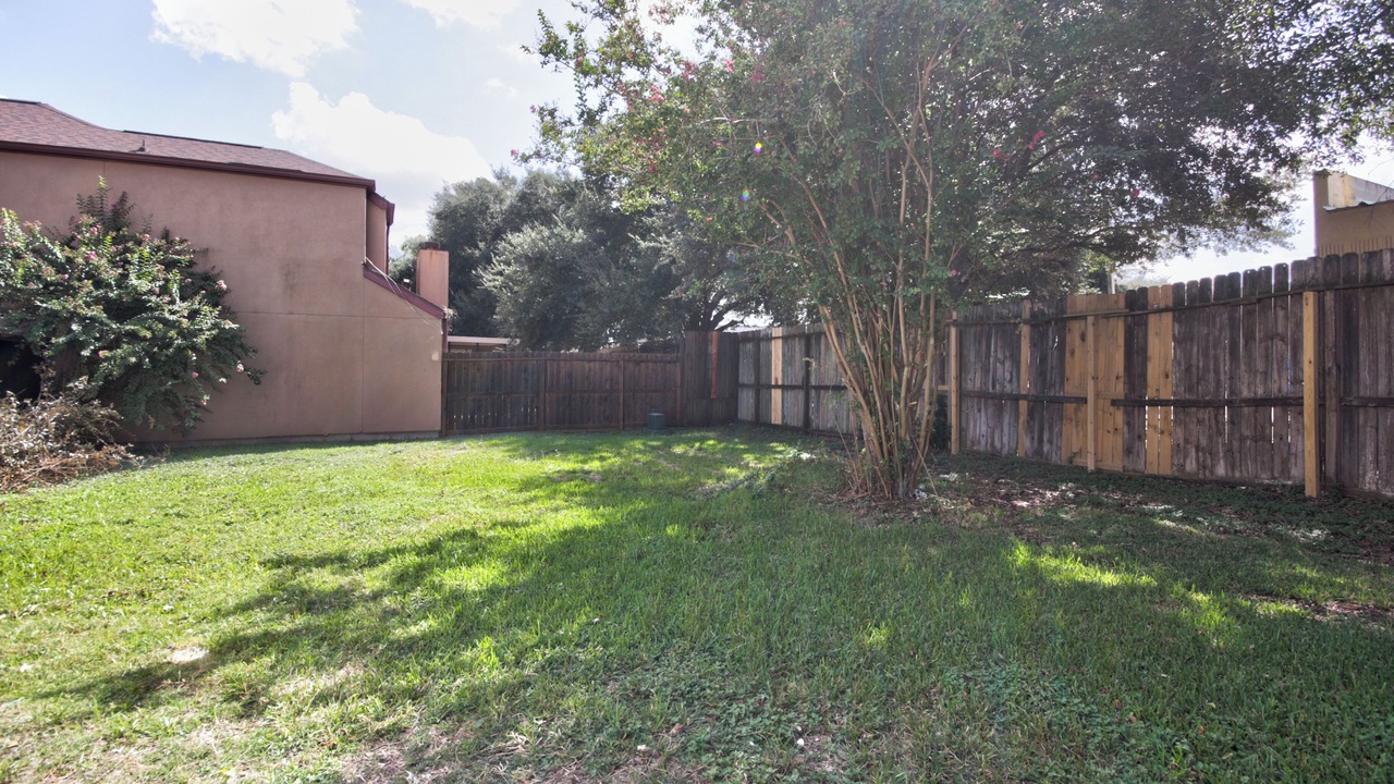 Photo of Outdoor in Meadows Place