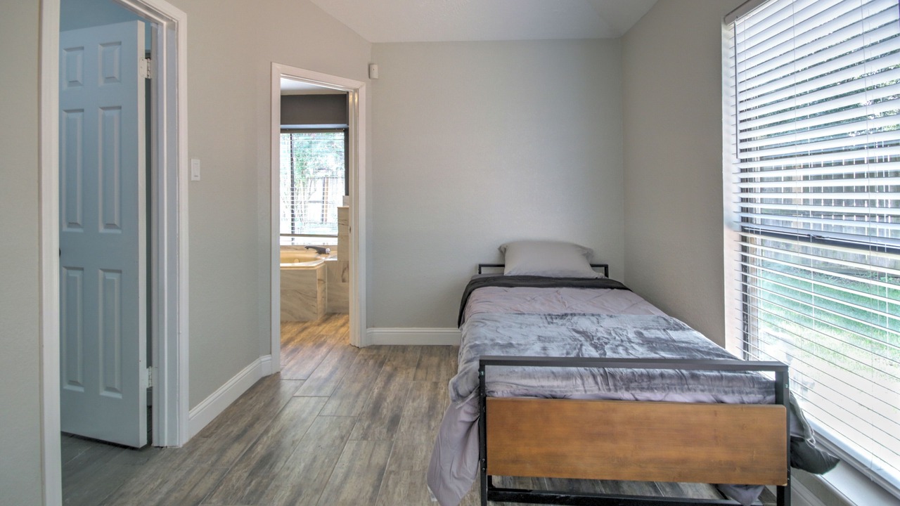 Photo of Bedroom in Meadows Place