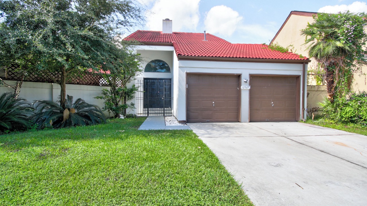 Photo of Outdoor in Meadows Place