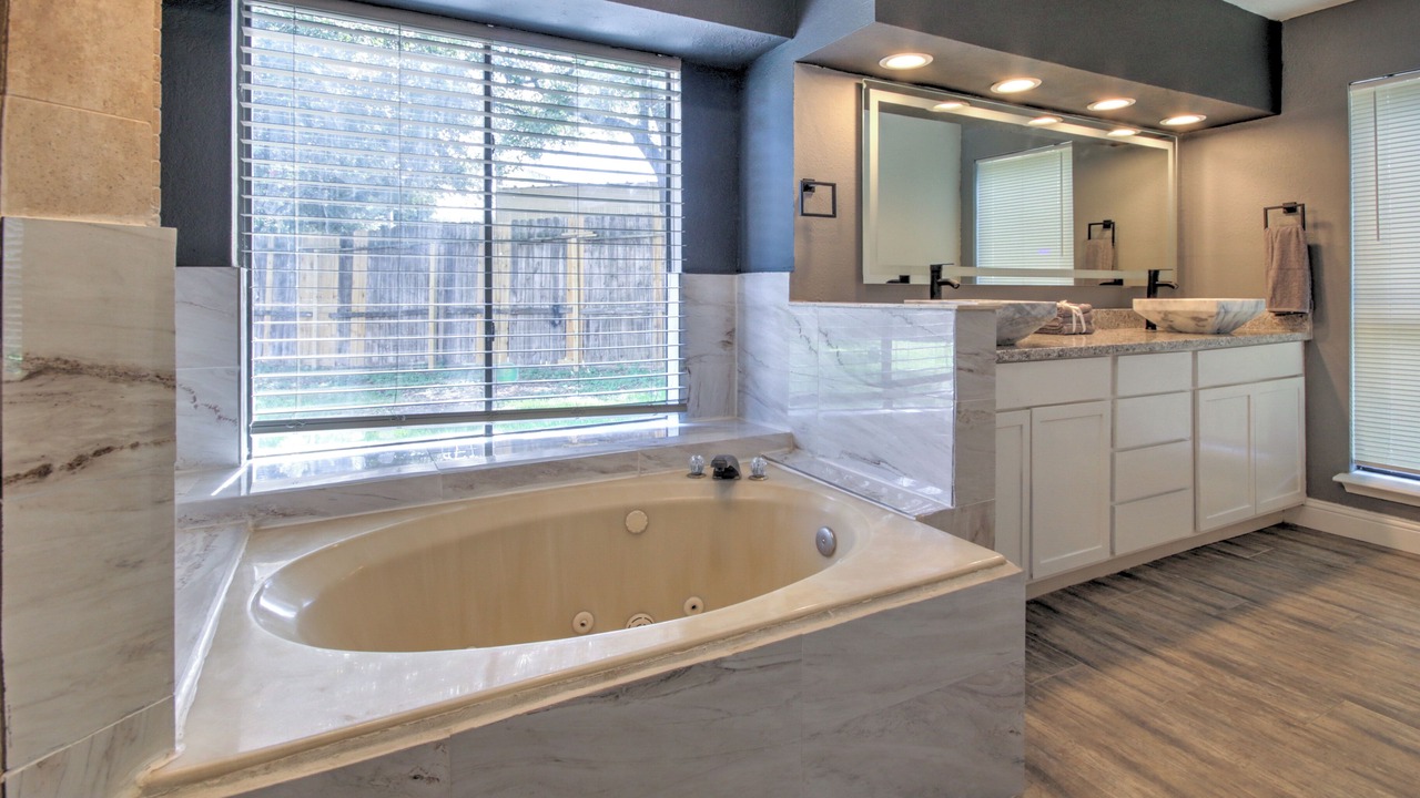 Photo of Bathroom in Meadows Place