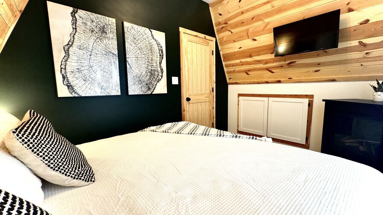 Photo of Bedroom in Ironton