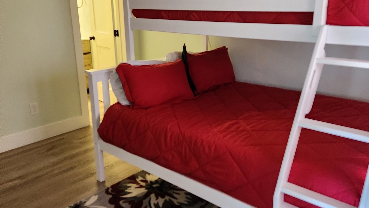 Photo of Bedroom in Graford