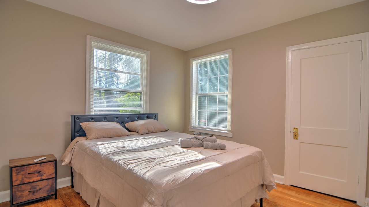 Photo of Bedroom in Valdosta