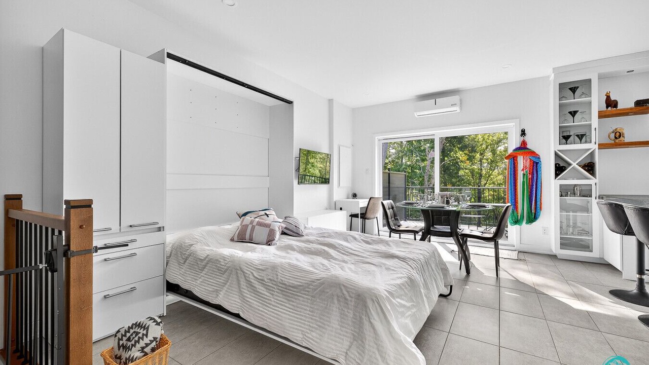 Photo of Bedroom in Communaute-Urbaine-de-l'Outaouais