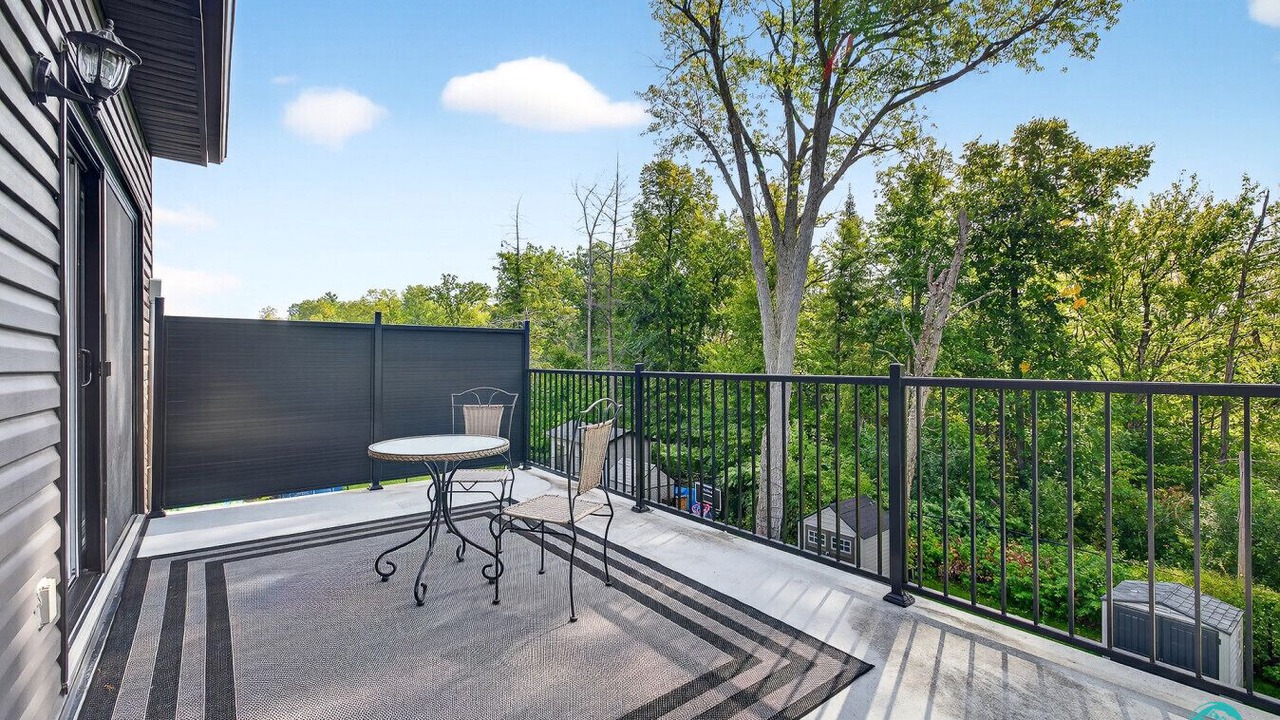 Photo of Patio Balcony in Communaute-Urbaine-de-l'Outaouais