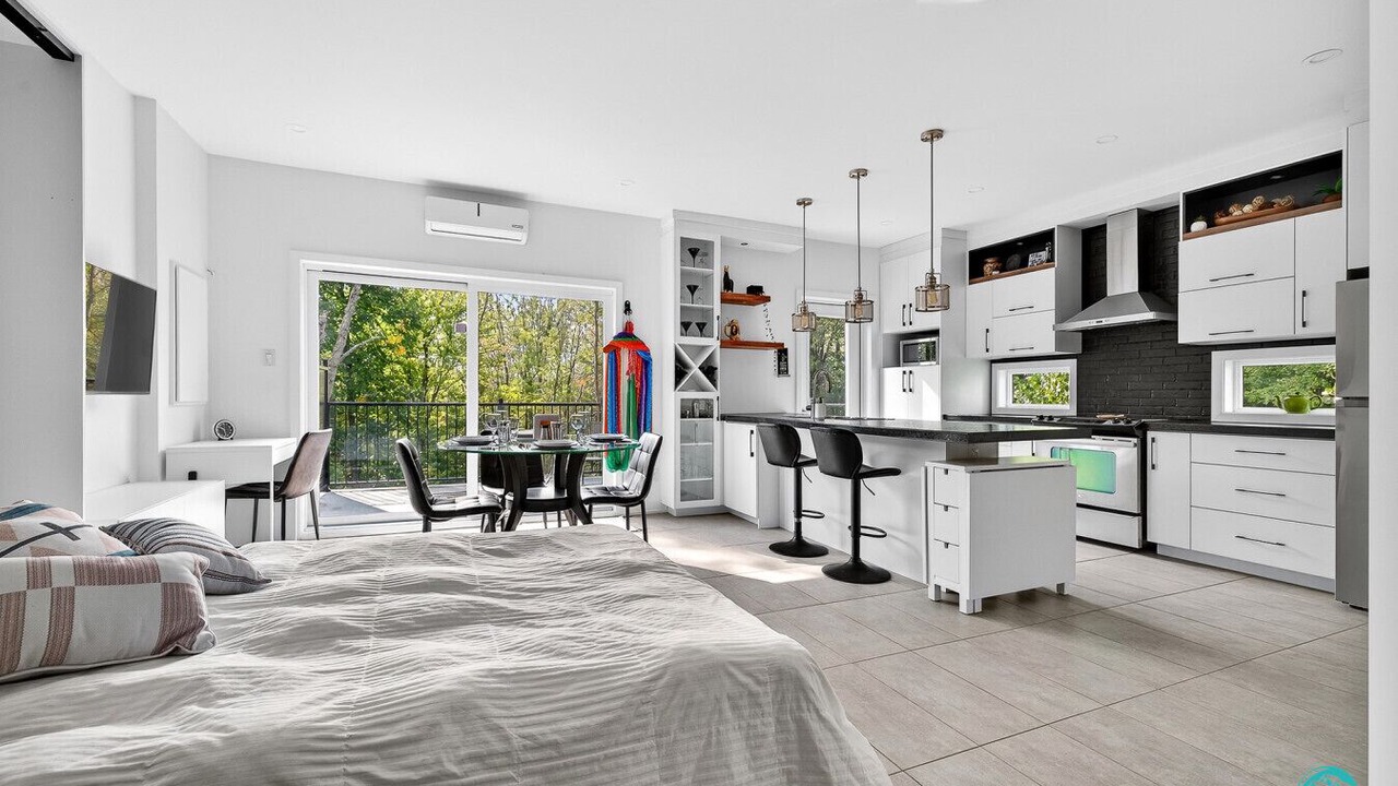 Photo of Bedroom in Communaute-Urbaine-de-l'Outaouais