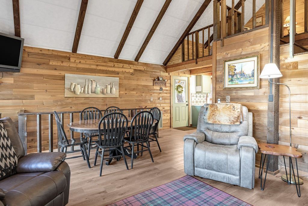 Photo of Livingroom in Garden Valley