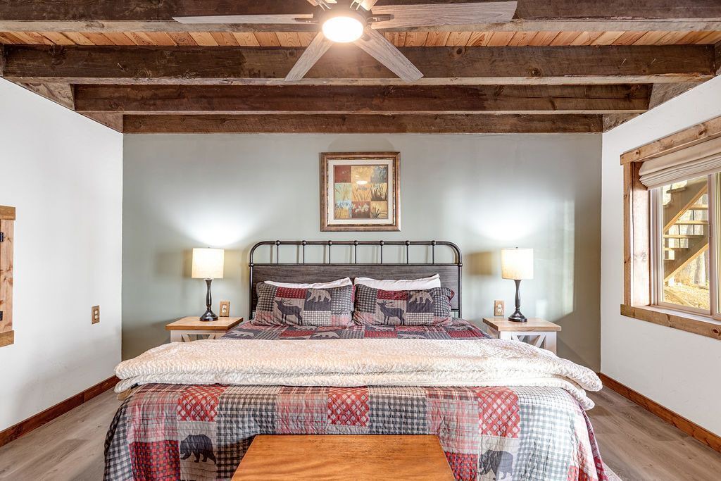 Photo of Bedroom in Garden Valley