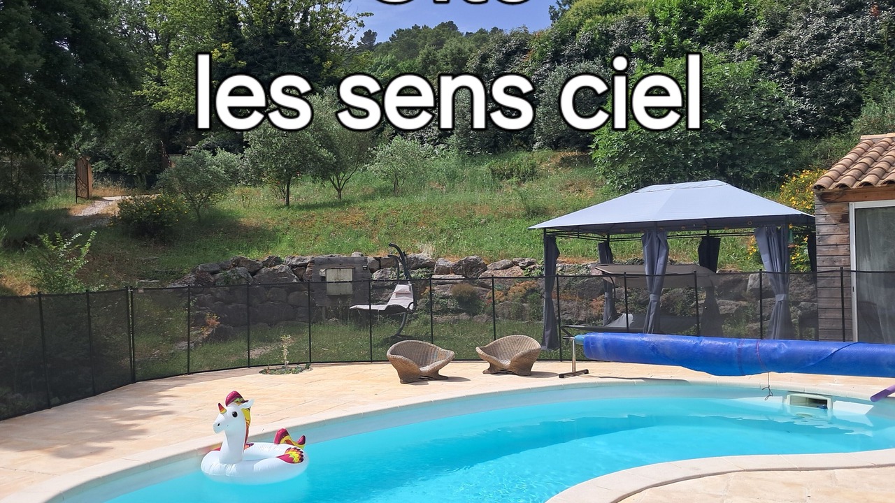 Photo of Outdoor in Saint-Martin-de-Pallieres