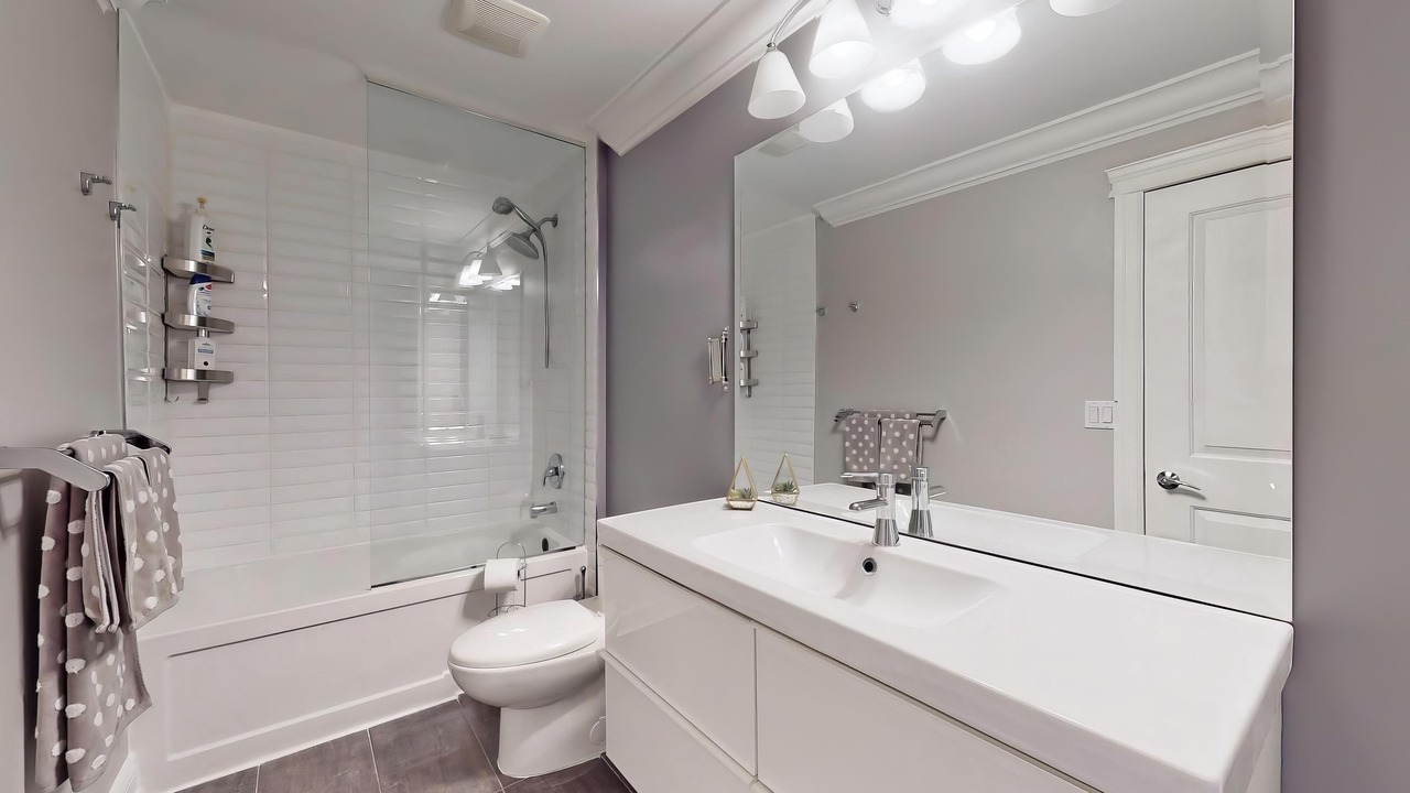 Photo of Bathroom in Henry Farm