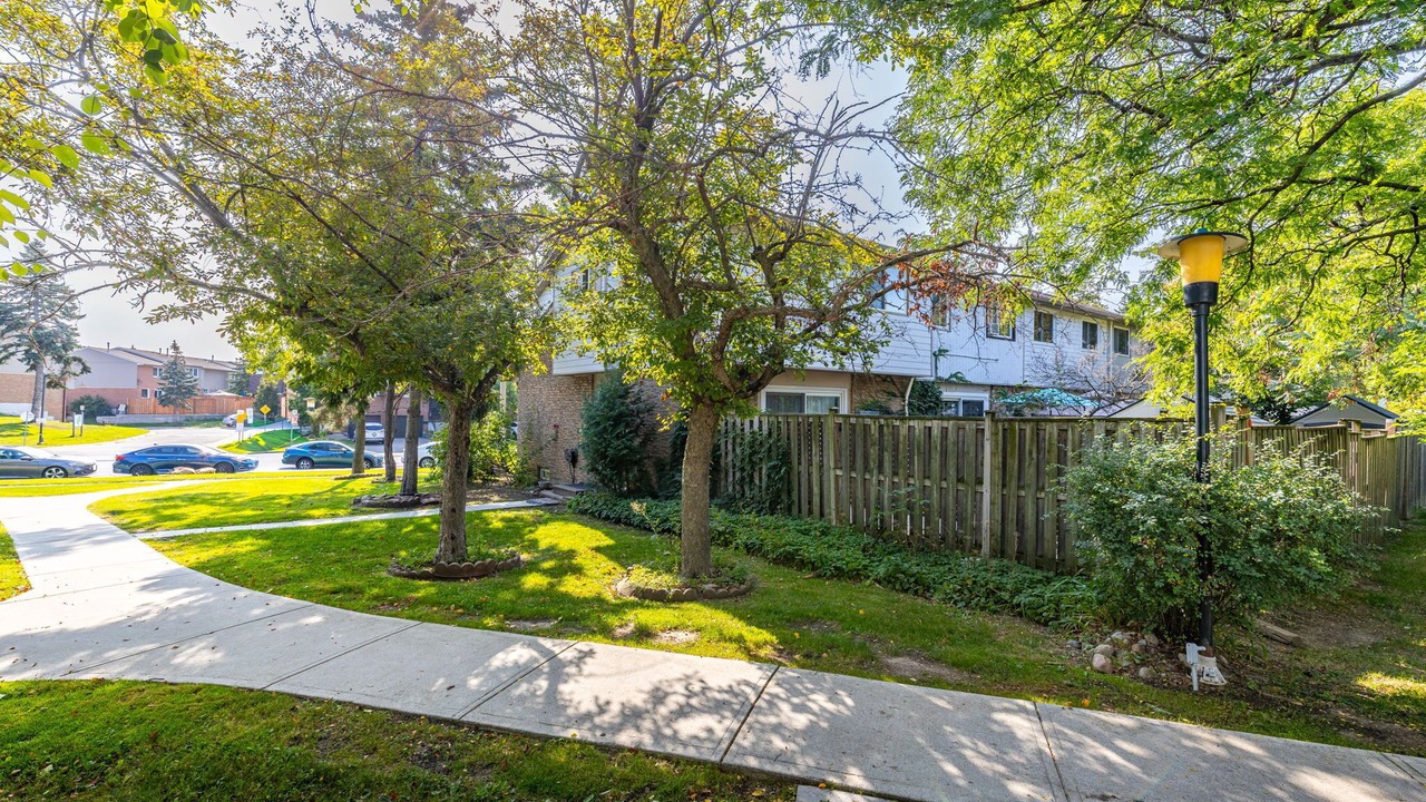 Photo of Outdoor in Streetsville