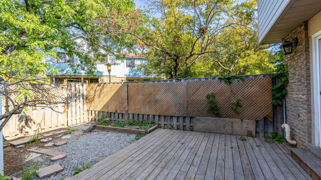 Photo of Outdoor in Streetsville