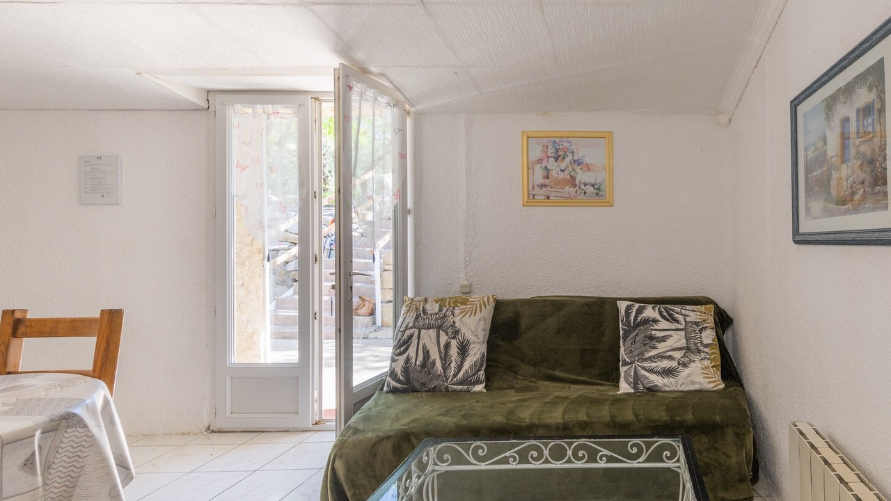 Photo of Livingroom in Saint-Sauveur-de-Cruzieres