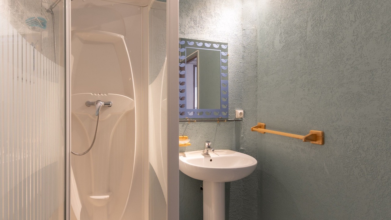 Photo of Bathroom in Saint-Sauveur-de-Cruzieres