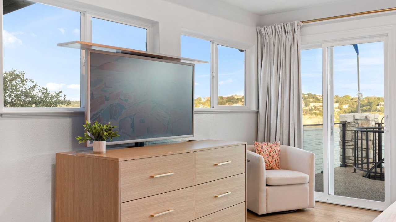 Photo of Livingroom in Point Venture