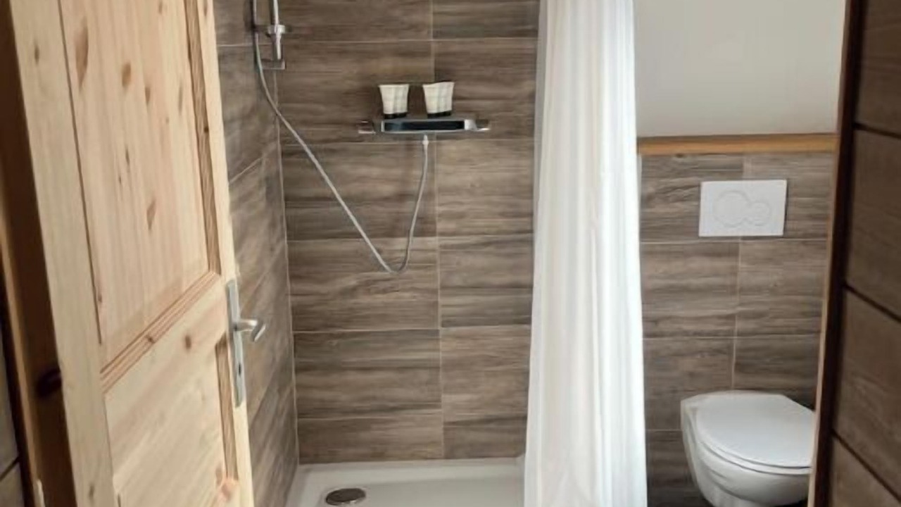 Photo of Bathroom in Auboranges