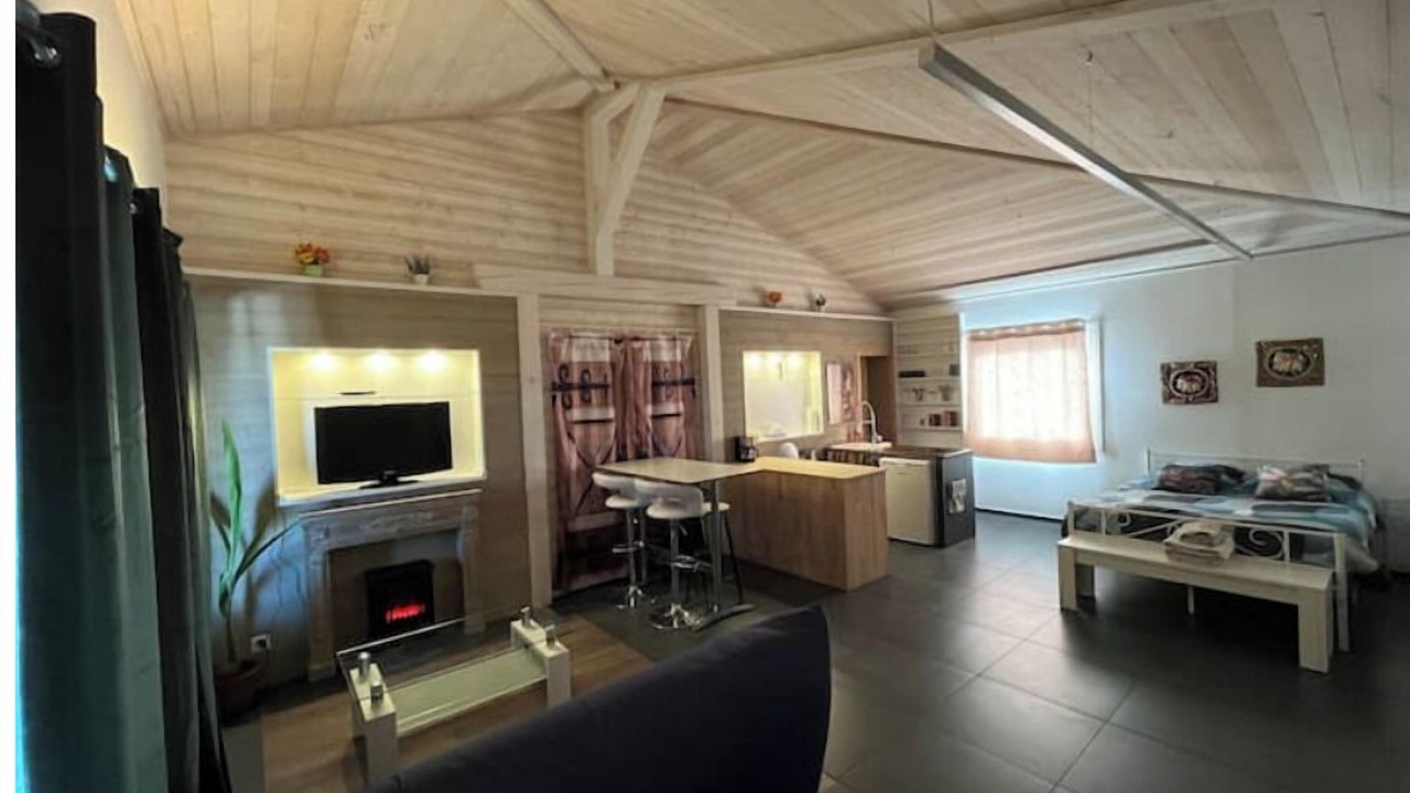 Photo of Others in Auboranges