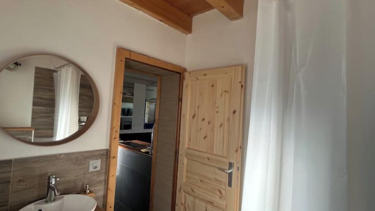 Photo of Bathroom in Auboranges