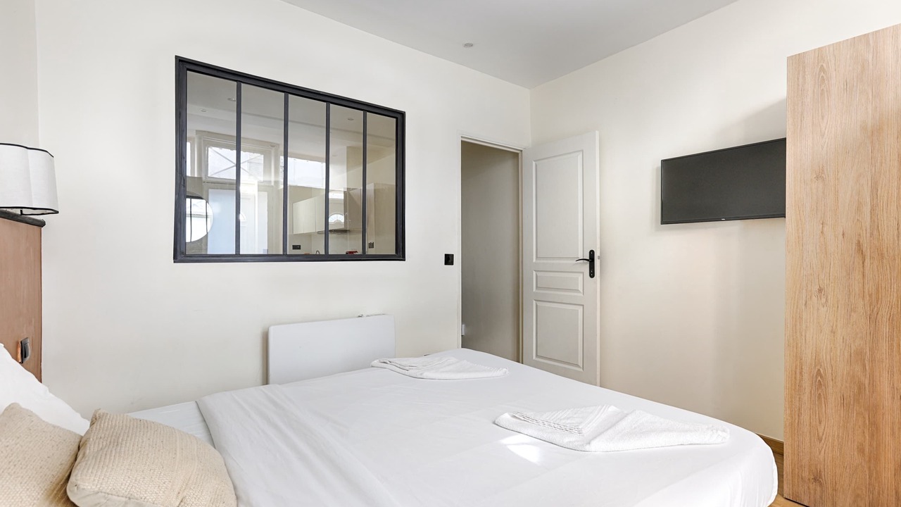 Photo of Bedroom in Batignolles