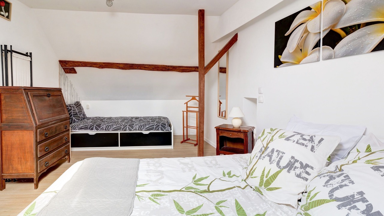 Photo of Bedroom in Chassemy