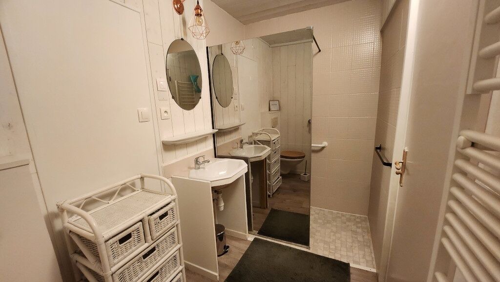 Photo of Bathroom in Chassemy