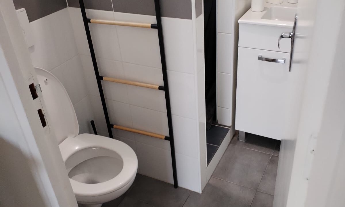 Photo of Bathroom in Arcueil