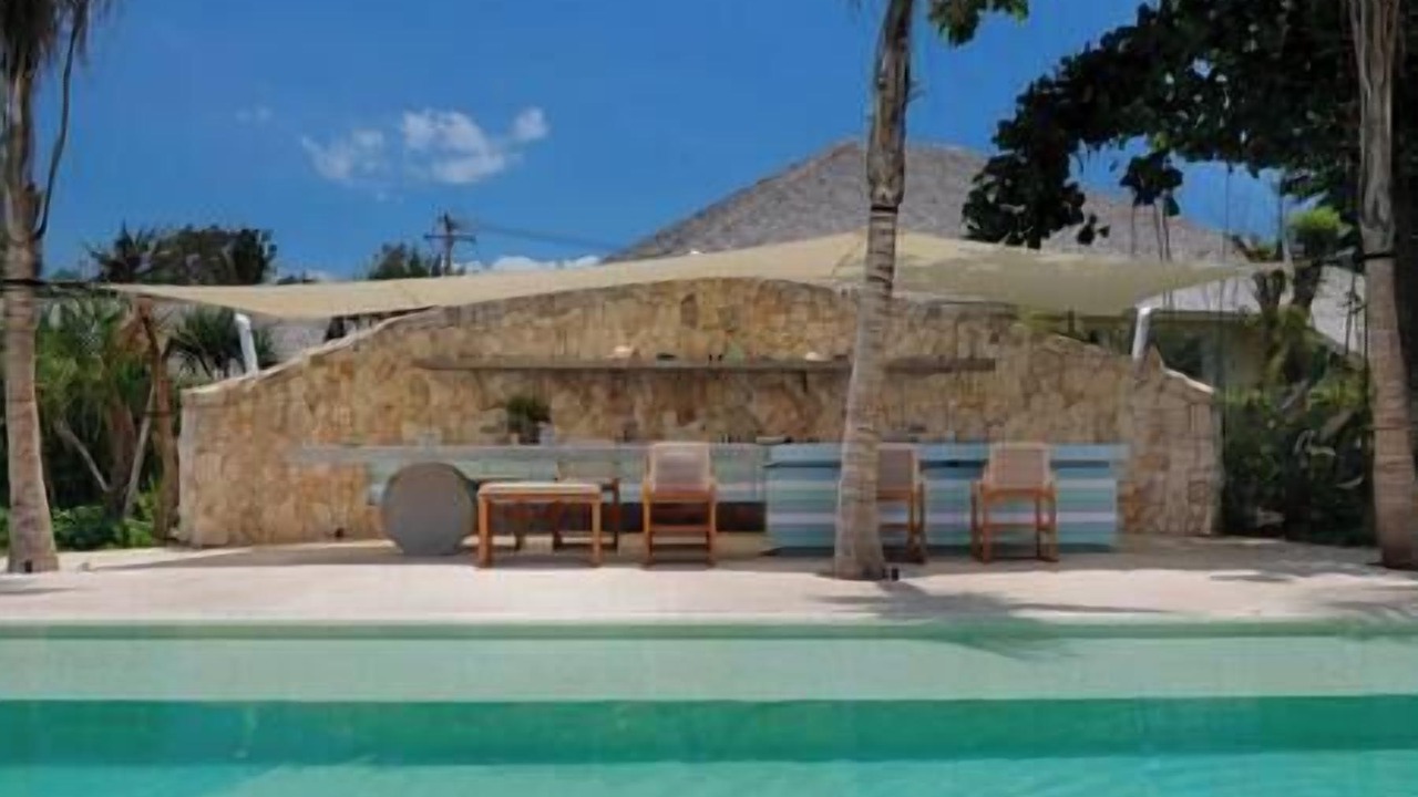 Photo of Outdoor in Mushroom Bay