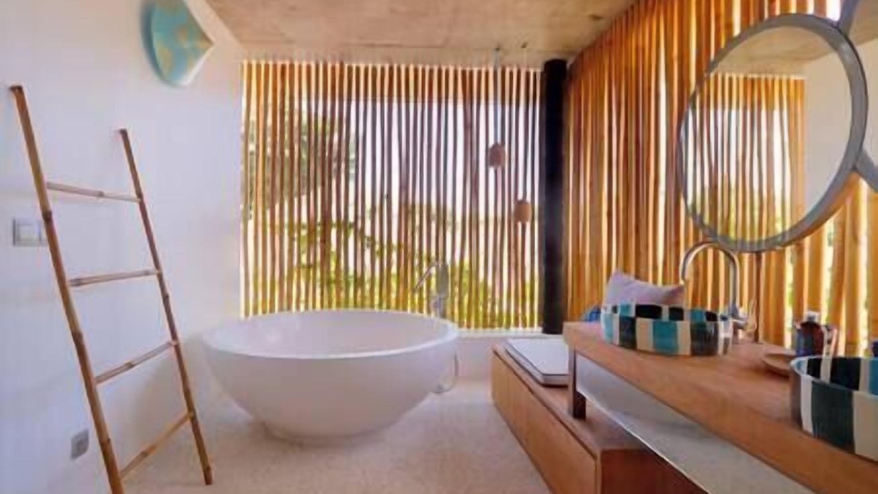 Photo of Bathroom in Mushroom Bay