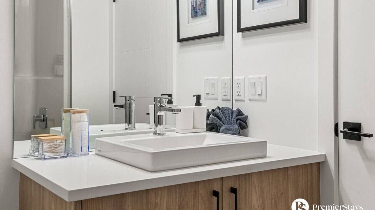 Photo of Bathroom in Springbank Hill