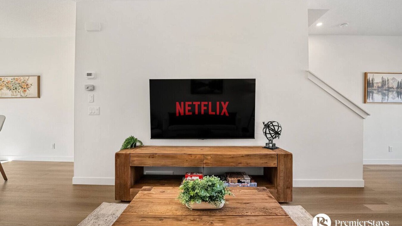 Photo of Others in Springbank Hill