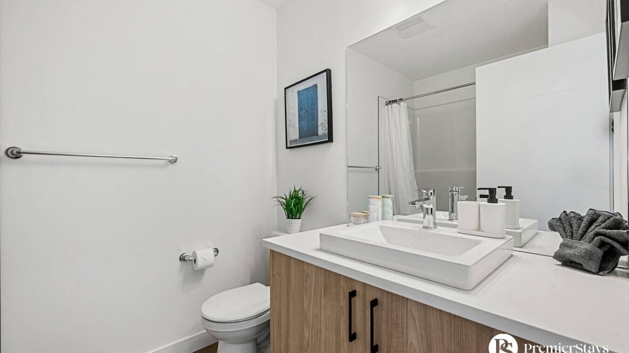 Photo of Bathroom in Springbank Hill