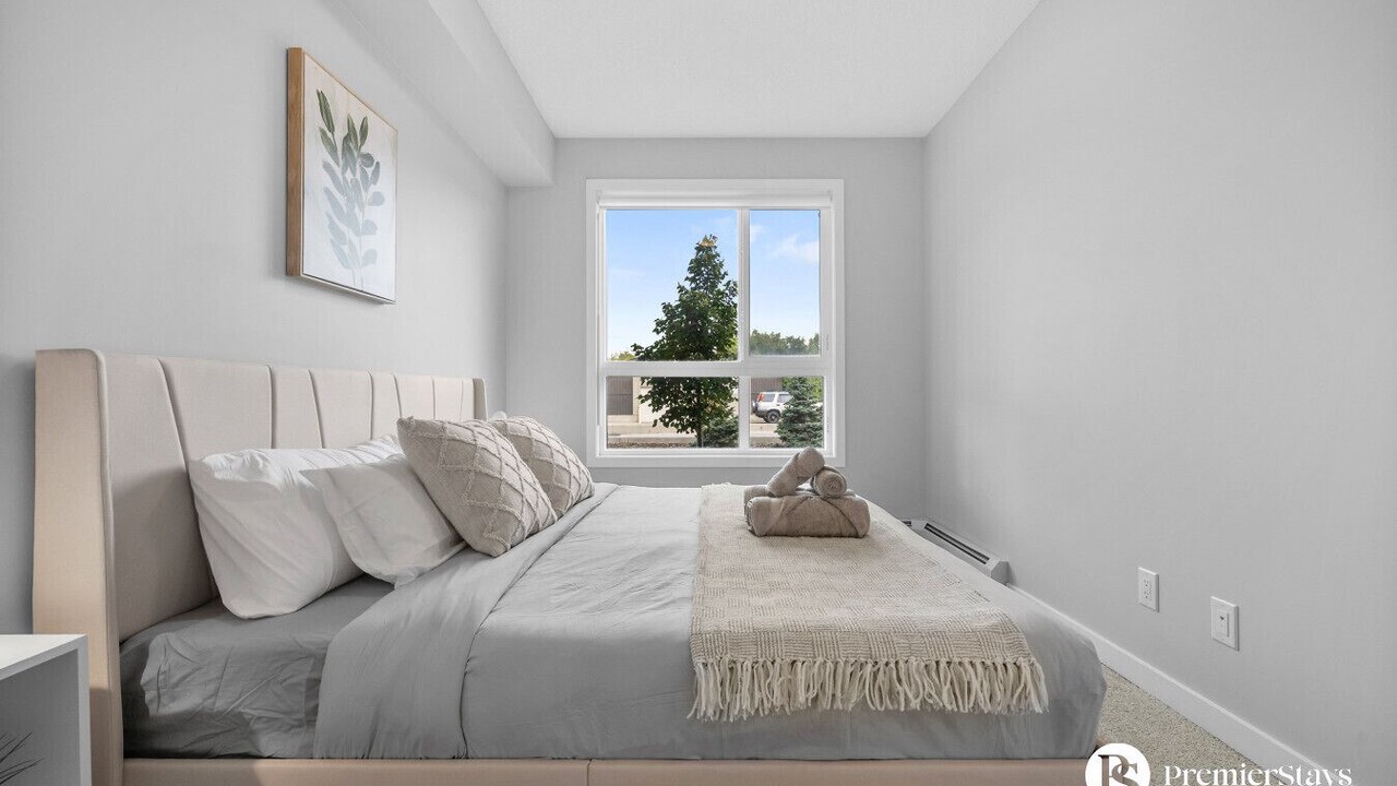 Photo of Bedroom in Inglewood