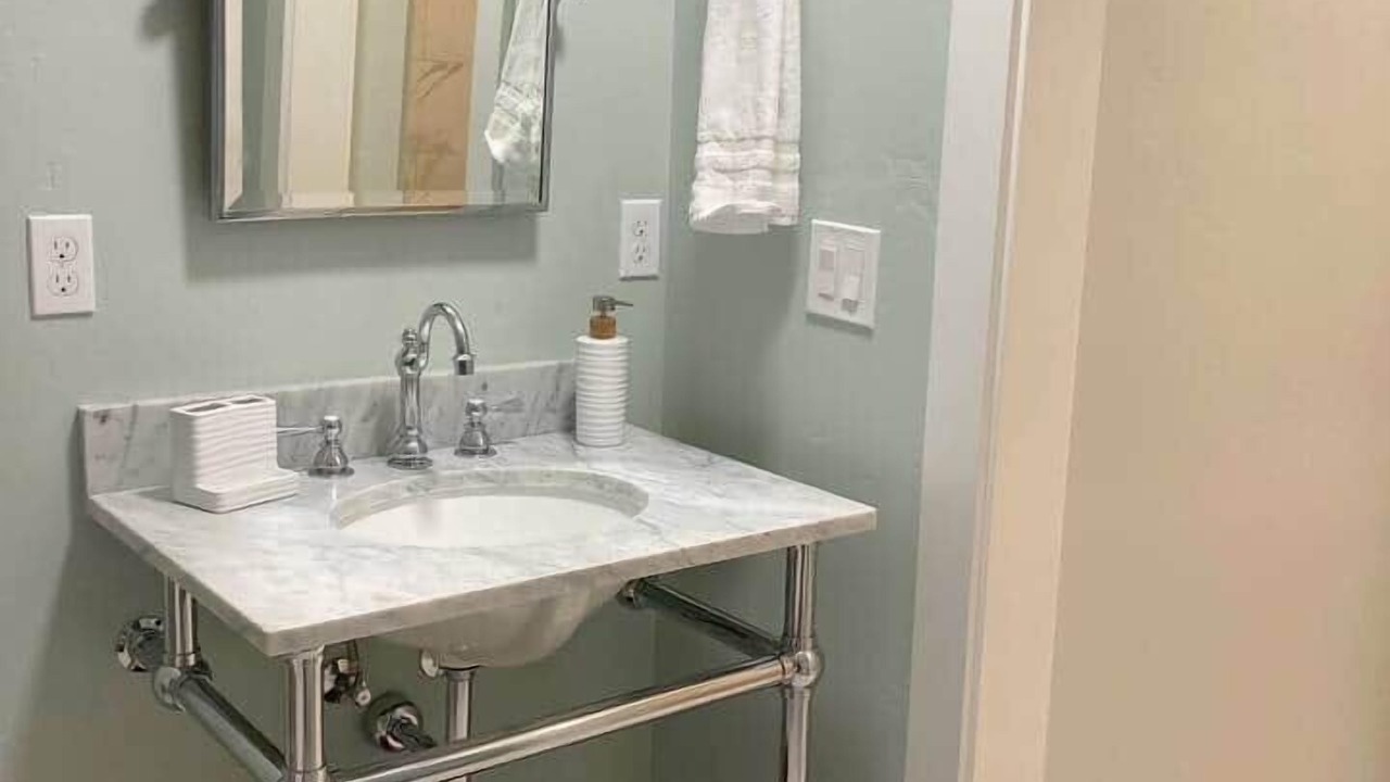 Photo of Bathroom in University District