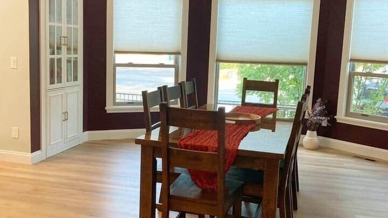 Photo of Livingroom in University District