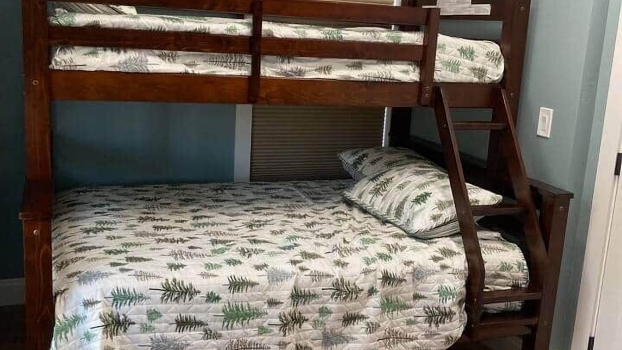 Photo of Others in University District