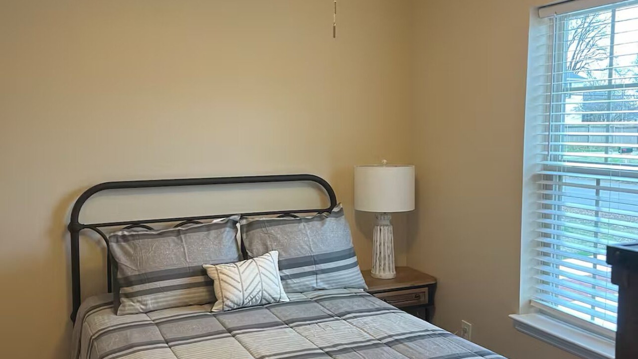 Photo of Bedroom in Cleveland