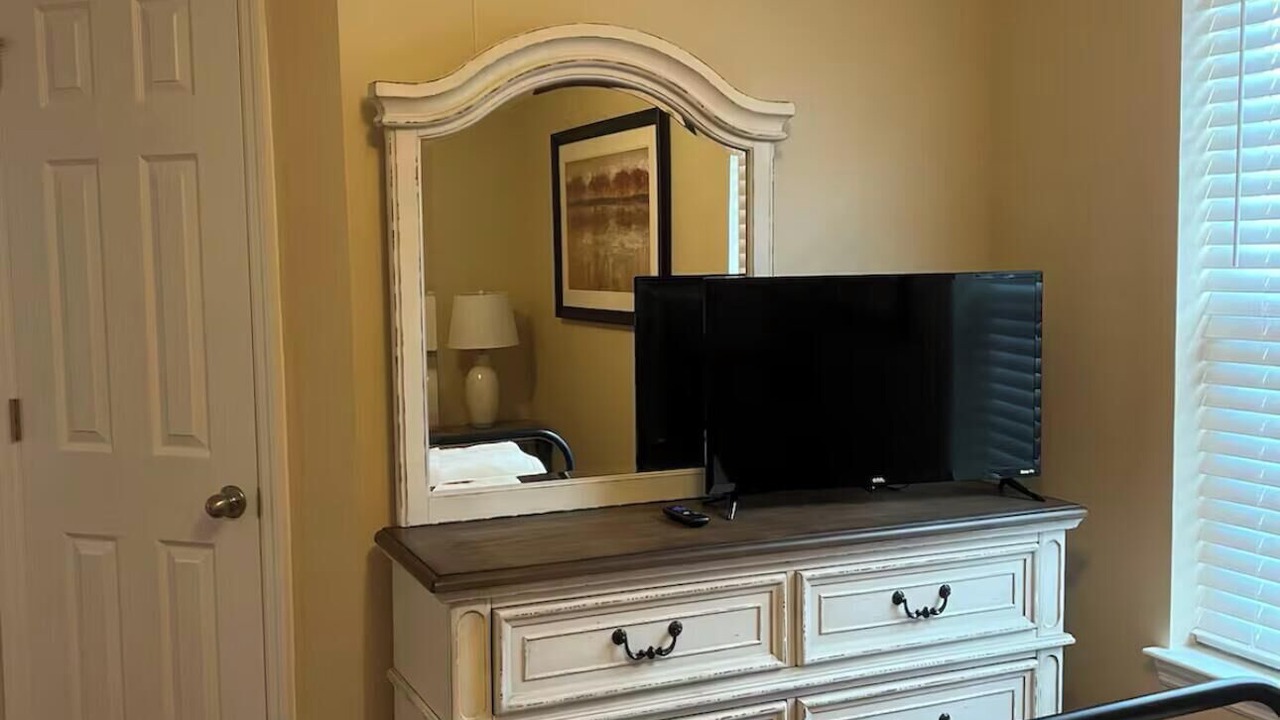 Photo of Bedroom in Cleveland