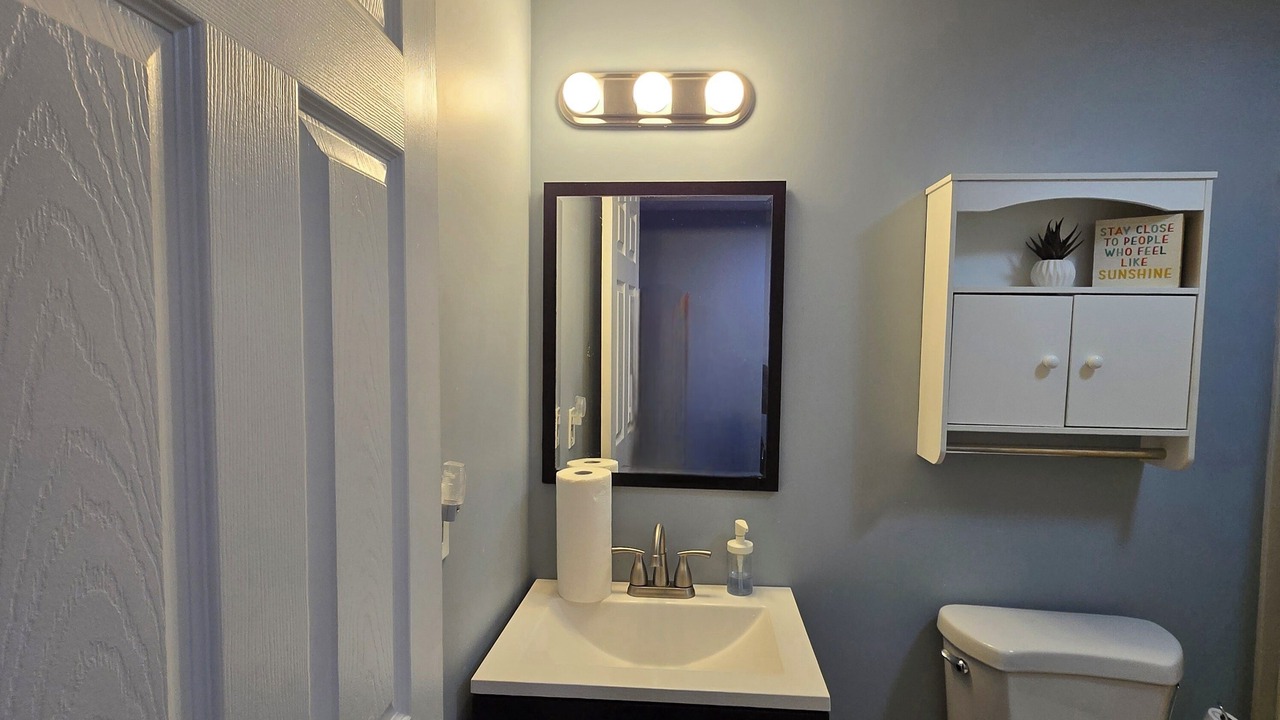 Photo of Bathroom in Lake Arbor