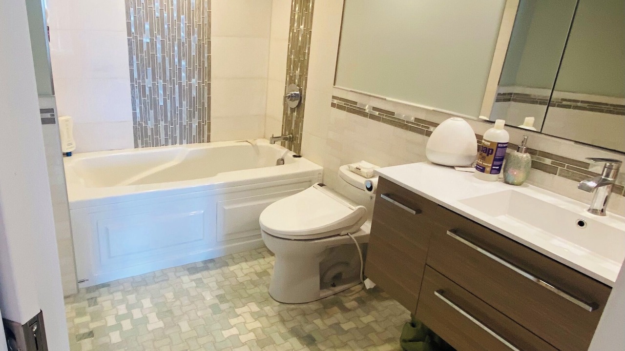 Photo of Bathroom in Long Beach