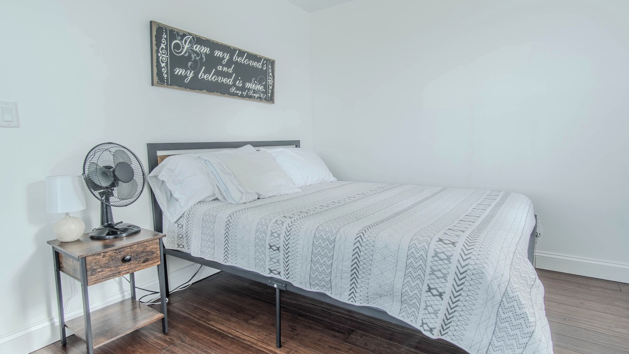 Photo of Bedroom in Dexter
