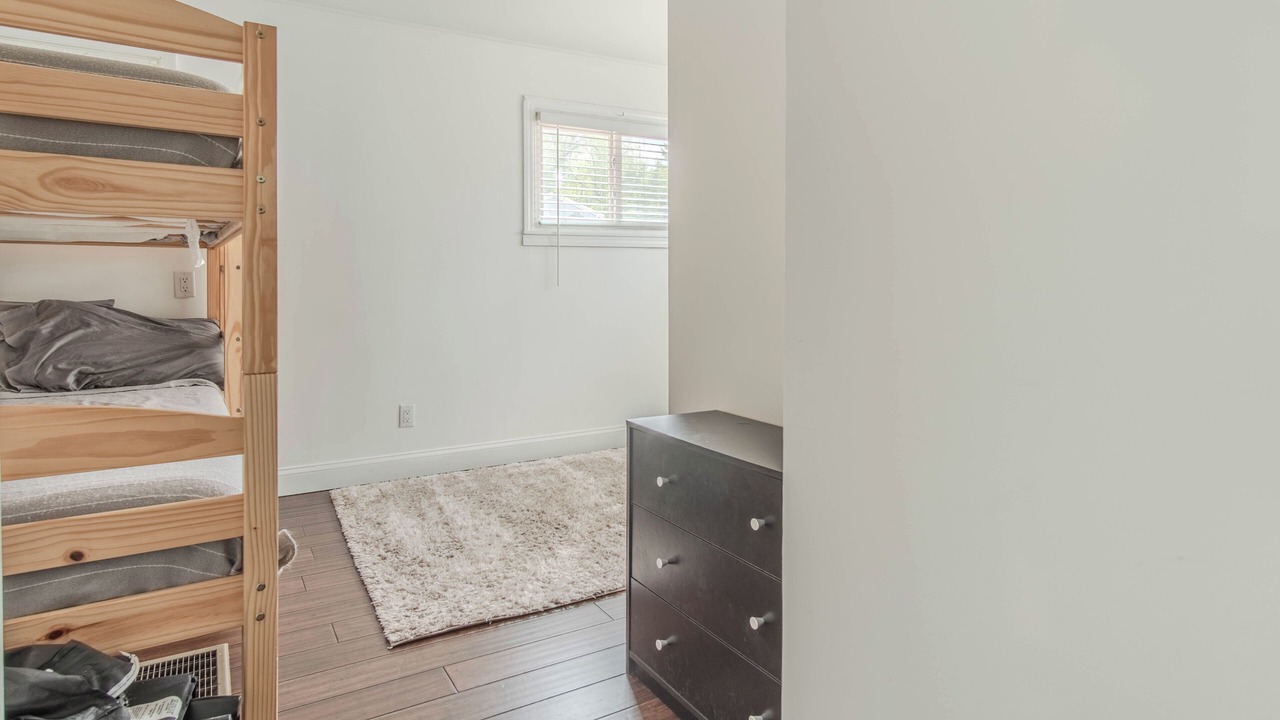 Photo of Bedroom in Dexter