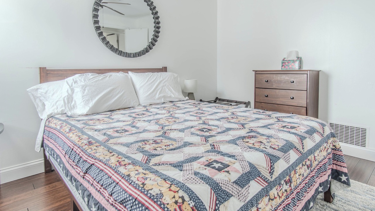 Photo of Bedroom in Dexter