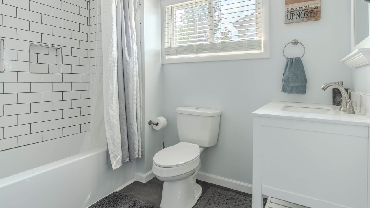 Photo of Bathroom in Dexter