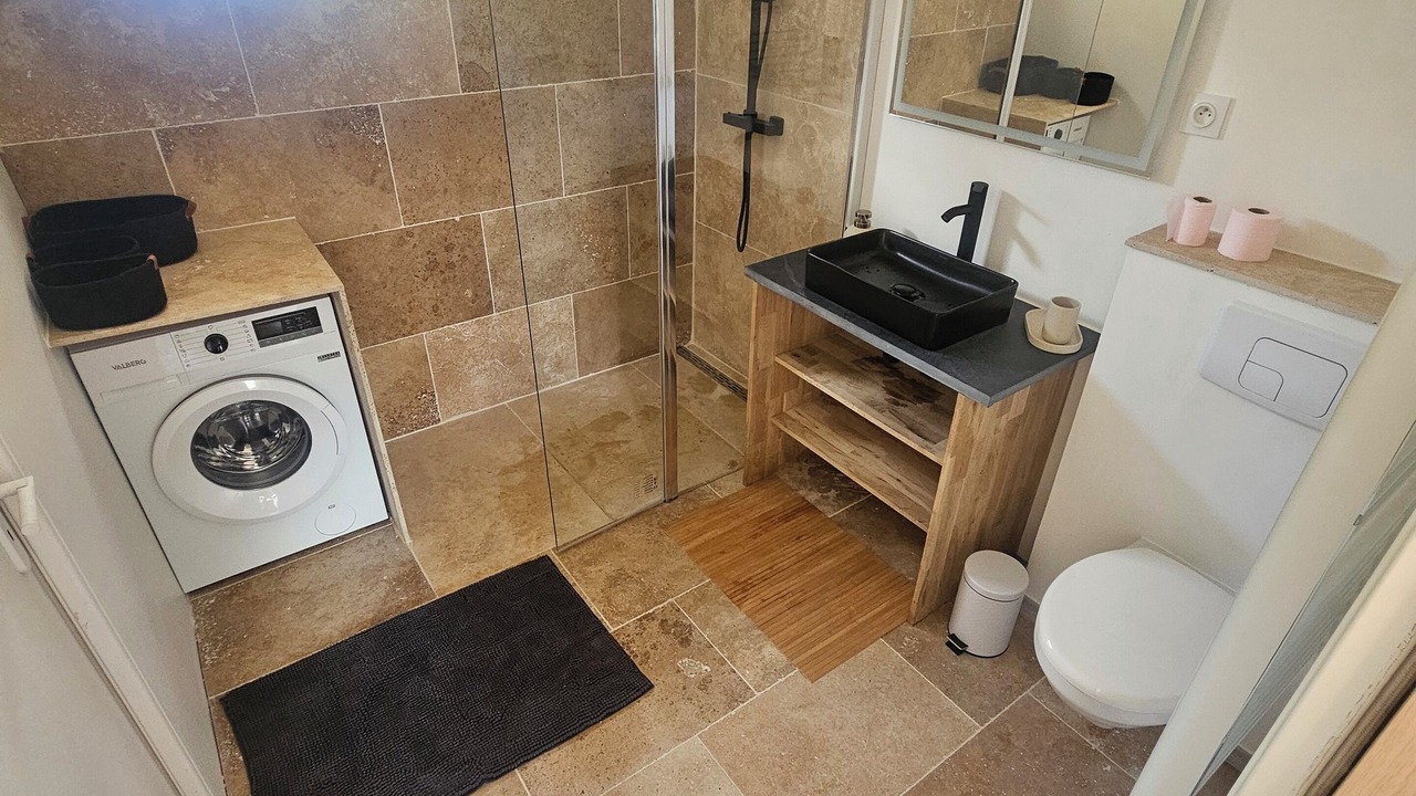 Photo of Bathroom in Corne