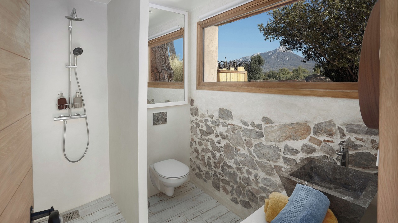 Photo of Bathroom in La Garde