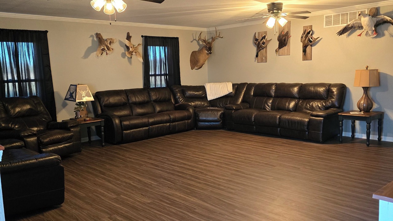 Photo of Livingroom in Coffey County