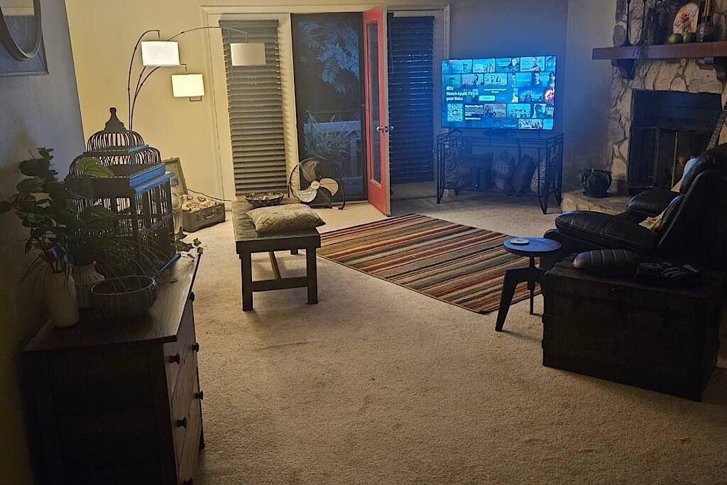 Photo of Livingroom in Jamestown