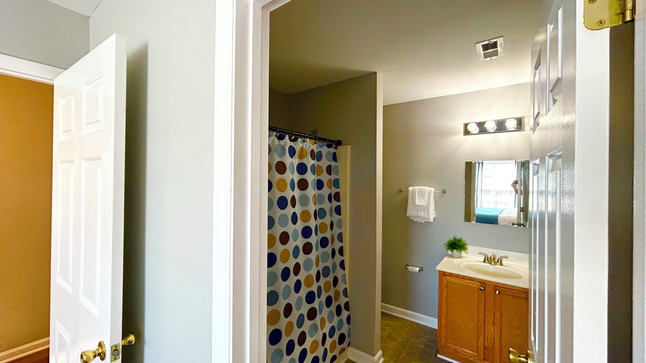 Photo of Bathroom in Kipling