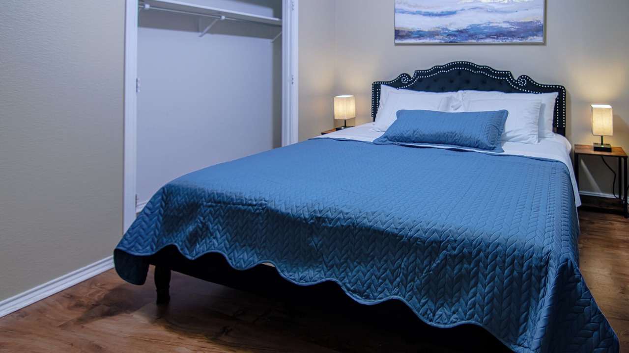 Photo of Bedroom in McNeil