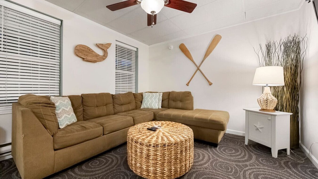 Photo of Livingroom in Sylvan Beach